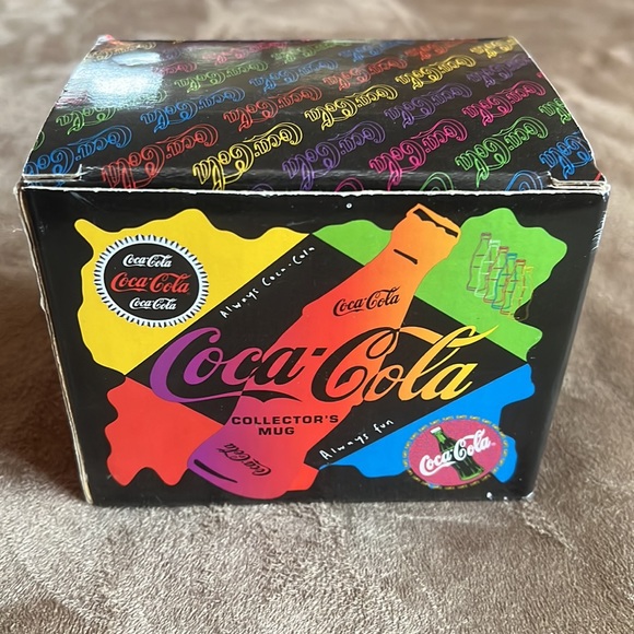 Coca-Cola 1995 Collector's Coffee Mug (No. 169803) *NEW IN BOX** - Picture 4 of 13